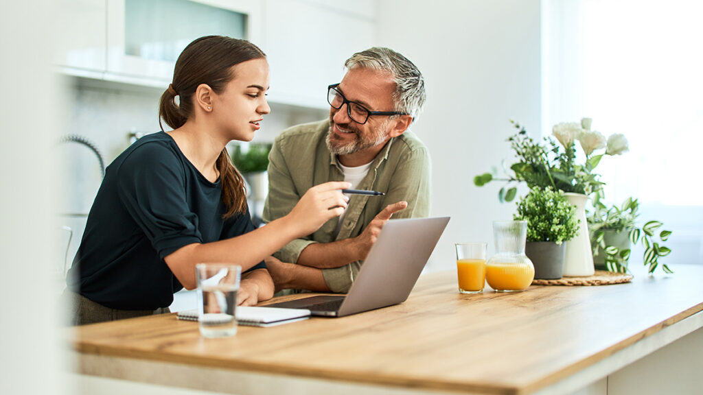 Divisia Treuhand 1200x675 Tochter Vater